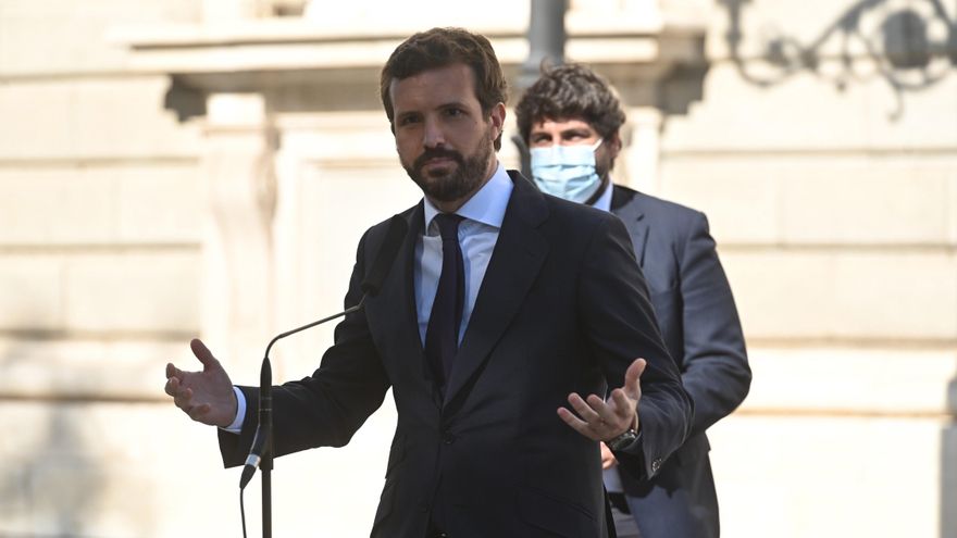 Pablo Casado: "Los sanitarios además de aplausos quieren protección"