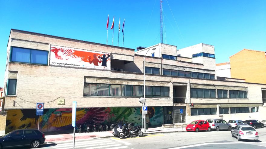 Archivo - Fachada de la Casa de la Juventud de Pamplona