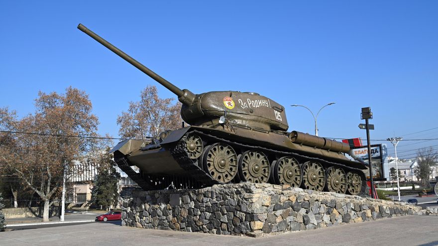 Imagen de archivo de un tanque soviético T-34 en Tiráspol, capital de Transnistria. EFE/ Ignacio Ortega