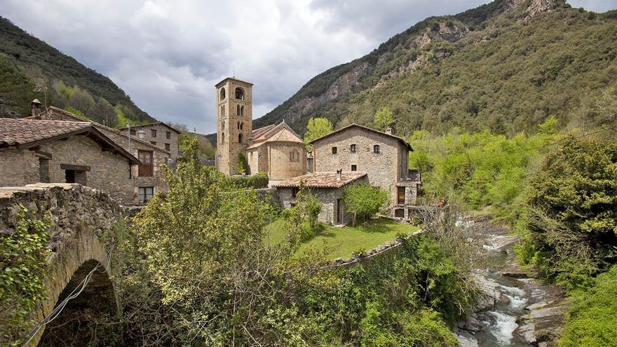 Cinco pueblos del Pirineo de Girona para una escapada cargada de encanto y naturaleza