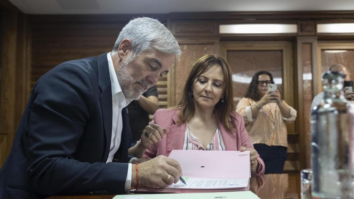 Confirmada la ausencia de la consejera de Hacienda de Canarias (PP) en la votación del nuevo modelo de financiación e irá en su lugar la de Presidencia (CC)