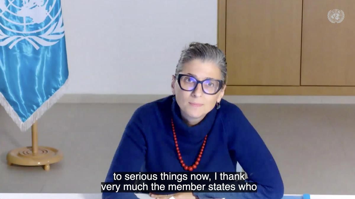 La relatora de Naciones Unidas para Palestina, Francesca Albanese, este lunes noche exponiendo a distancia su nuevo informe ante la Asamblea General