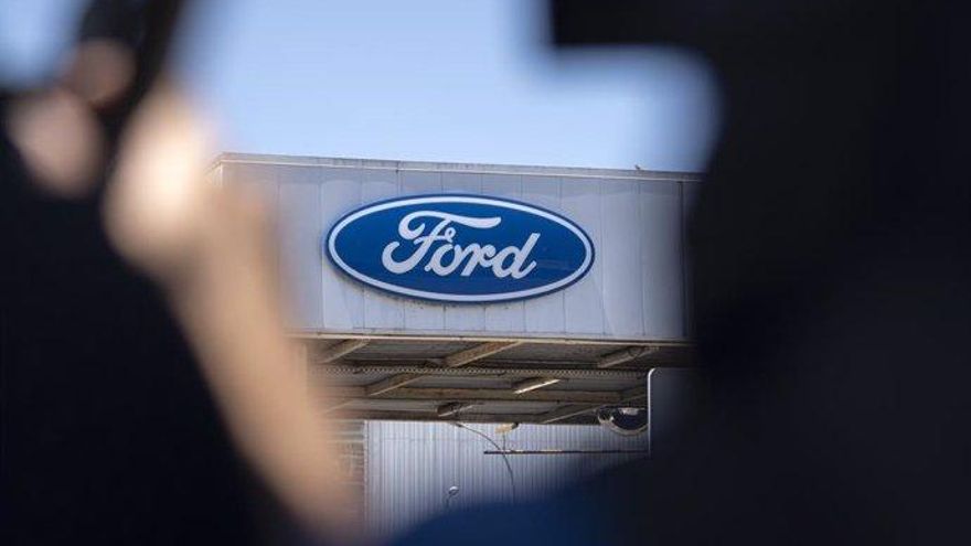 Ford aumenta los despidos temporales en Almussafes y los prorroga hasta después de la cumbre sobre su futuro