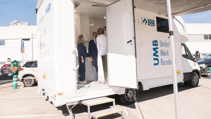 El dentista llegará a los pueblos: La Rioja implanta la primera consulta dental móvil del país