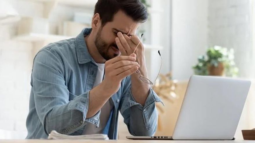Ocho ejercicios para descansar la vista por tantas pantallas