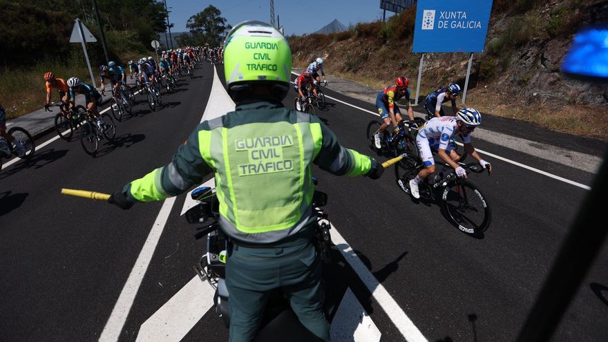 Todo listo para el paso de la Vuelta Ciclista: los accesos al Alto de Moncalvillo se cierran el jueves por la noche