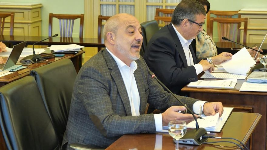 El PP vota contra las enmiendas de Vox para eliminar las subvenciones a patronales y sindicatos en Balears