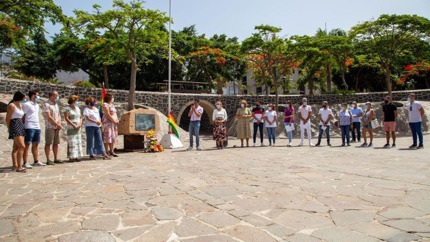 El acto tuvo lugar en la plaza adejera que lleva su nombre.