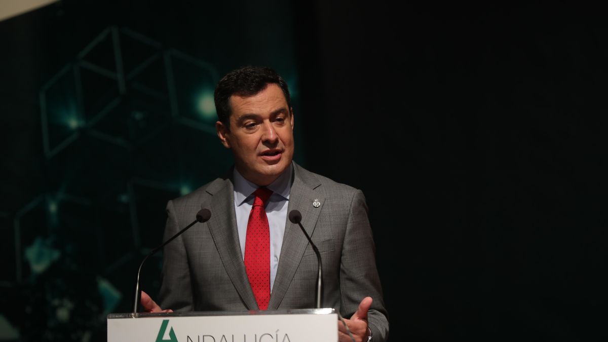 Juan Manuel Moreno, en la clausura del foro económico 'Andalucía hacia el futuro'.