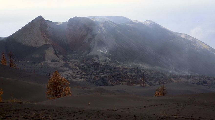 Cráter del volcán de La Palma en Cabeza de Vava.