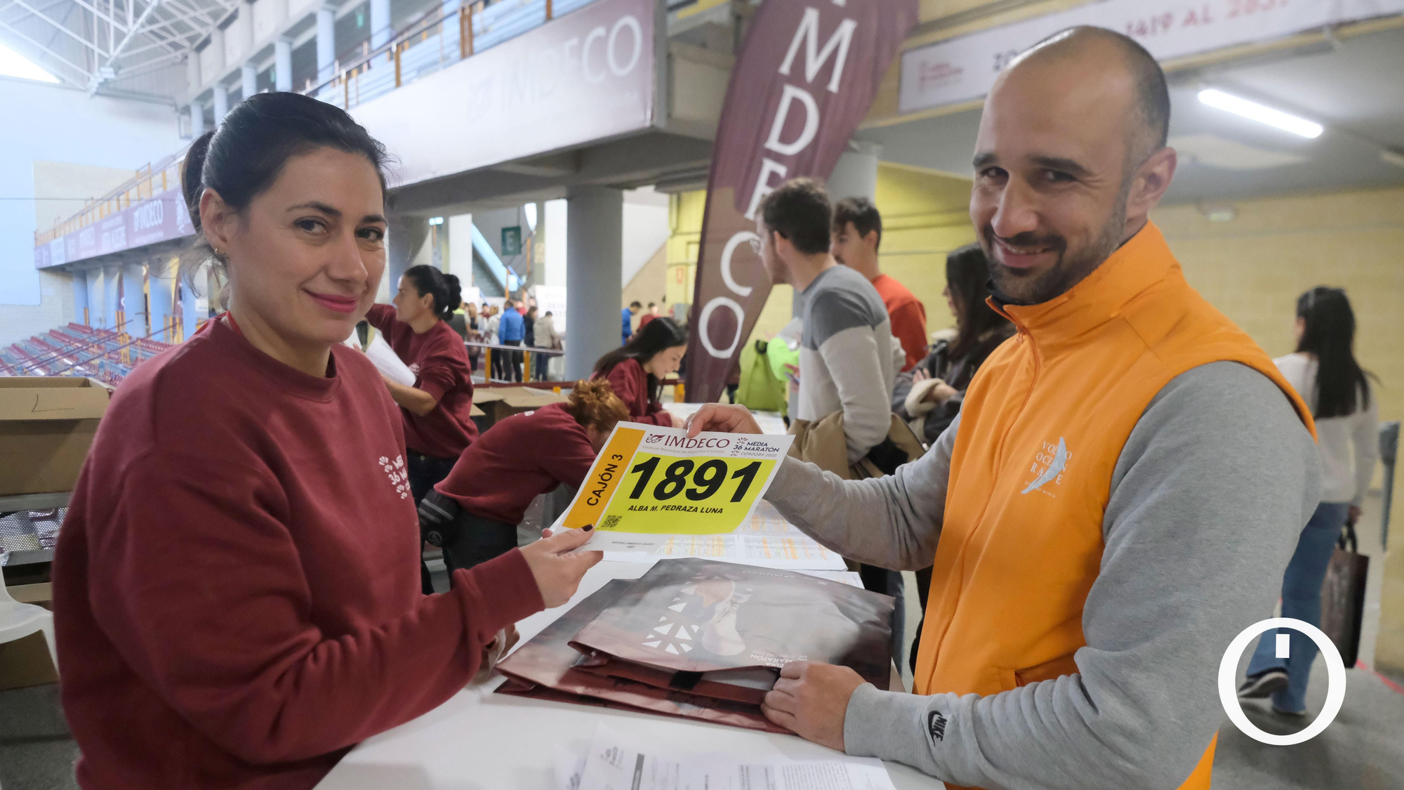 Recogida de dorsales para la Media Maratón de Córdoba