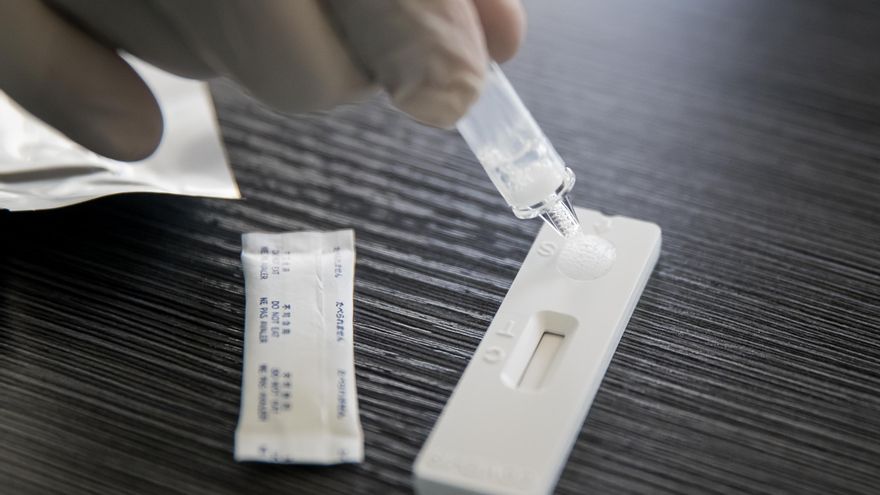 Se disparan desde Navidad las ventas de tests de gripe y covid en las farmacias de Extremadura