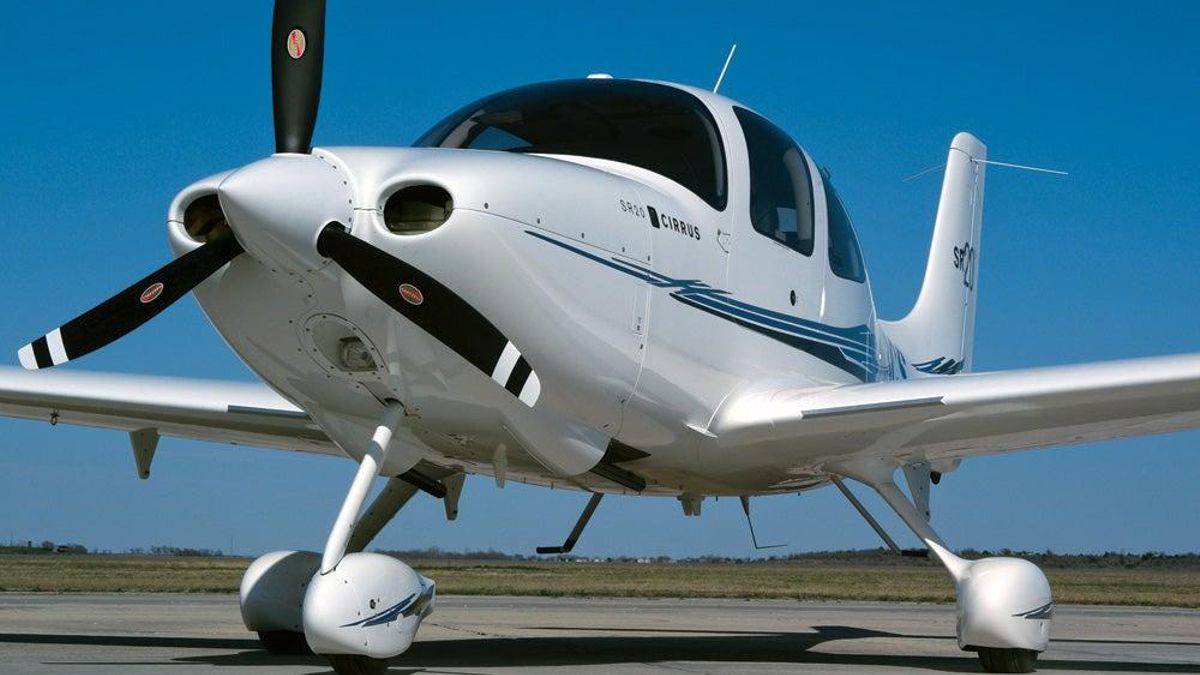 La avioneta abandonada, propiedad de una empresa cuya fundadora está en una cárcel de Texas