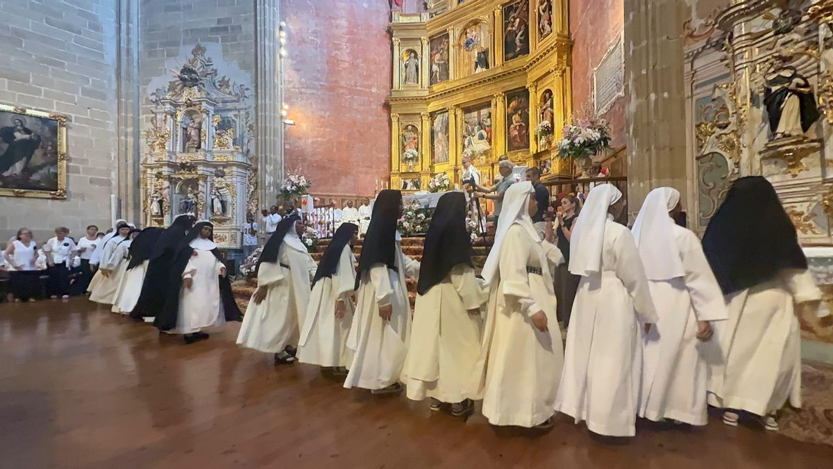 Un grupo de monjas de Casalarreina
