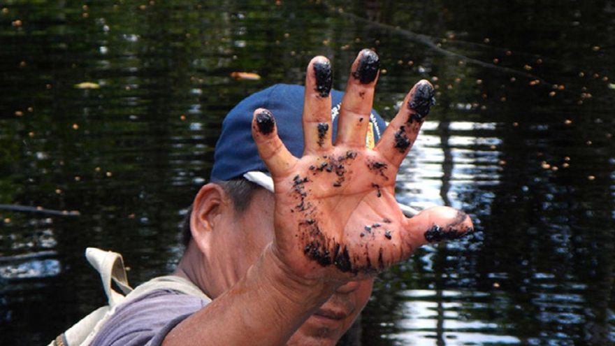 El debate sobre si suceden o no los derrames de petróleo: cinco casos que afectan a Latinoamérica