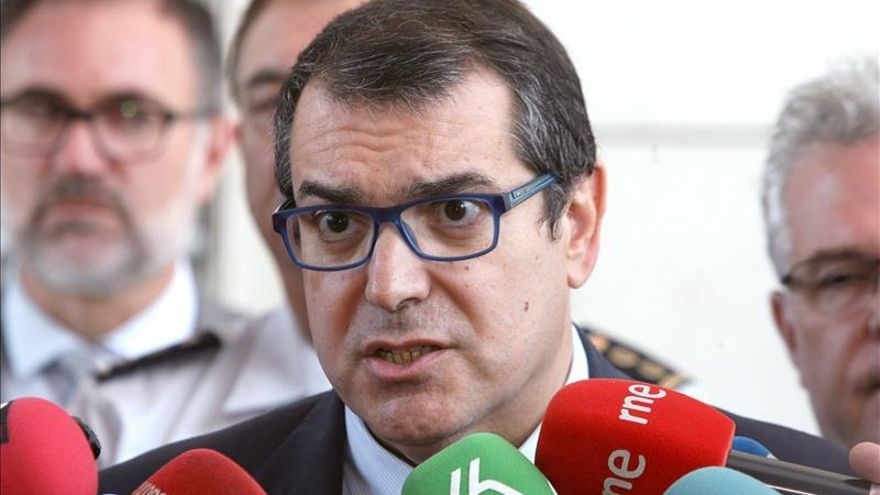 El conseller comparecerá en el Parlament el día 26 para explicar la muerte del mantero