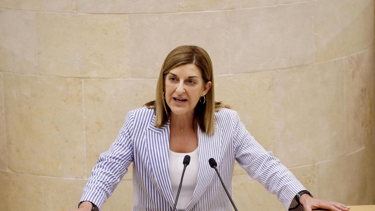Buruaga, en el Pleno del Parlamento.