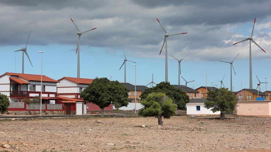 Dónde colocar los molinos de eólica marina en Canarias y el reto de no repetir errores del pasado