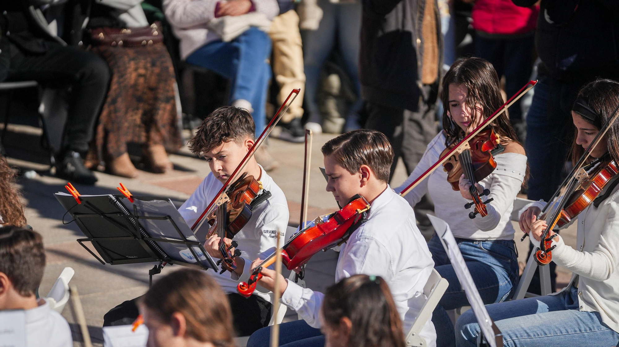 Concierto en La Corredera de la plataforma por un auditorio.