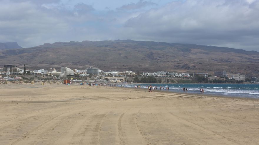 Cielos nubosos, viento y posibilidad de lluvias para este viernes en Canarias