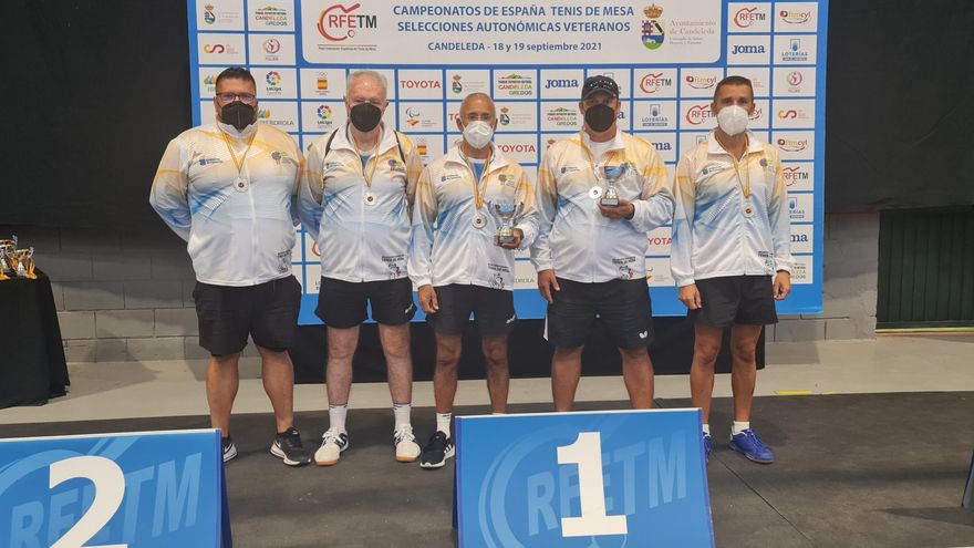 Dos platas para Canarias en el Campeonato de España de Veteranos de Selecciones Autonómicas de tenis de mesa