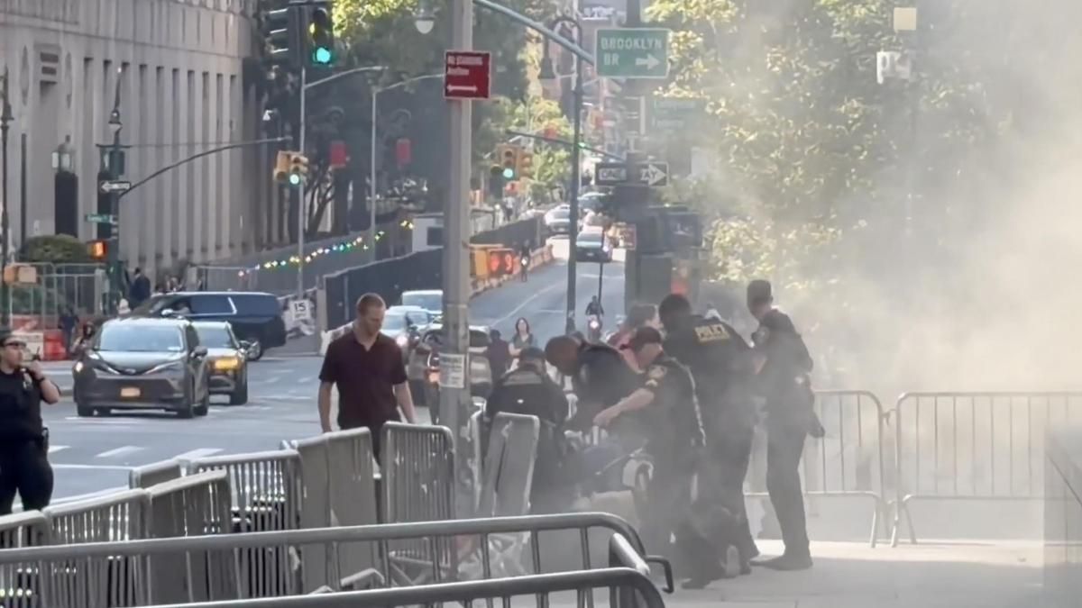 Un hombre, detenido tras detonar un artefacto incendiario contra el edificio del FBI y el ICE en Nueva York