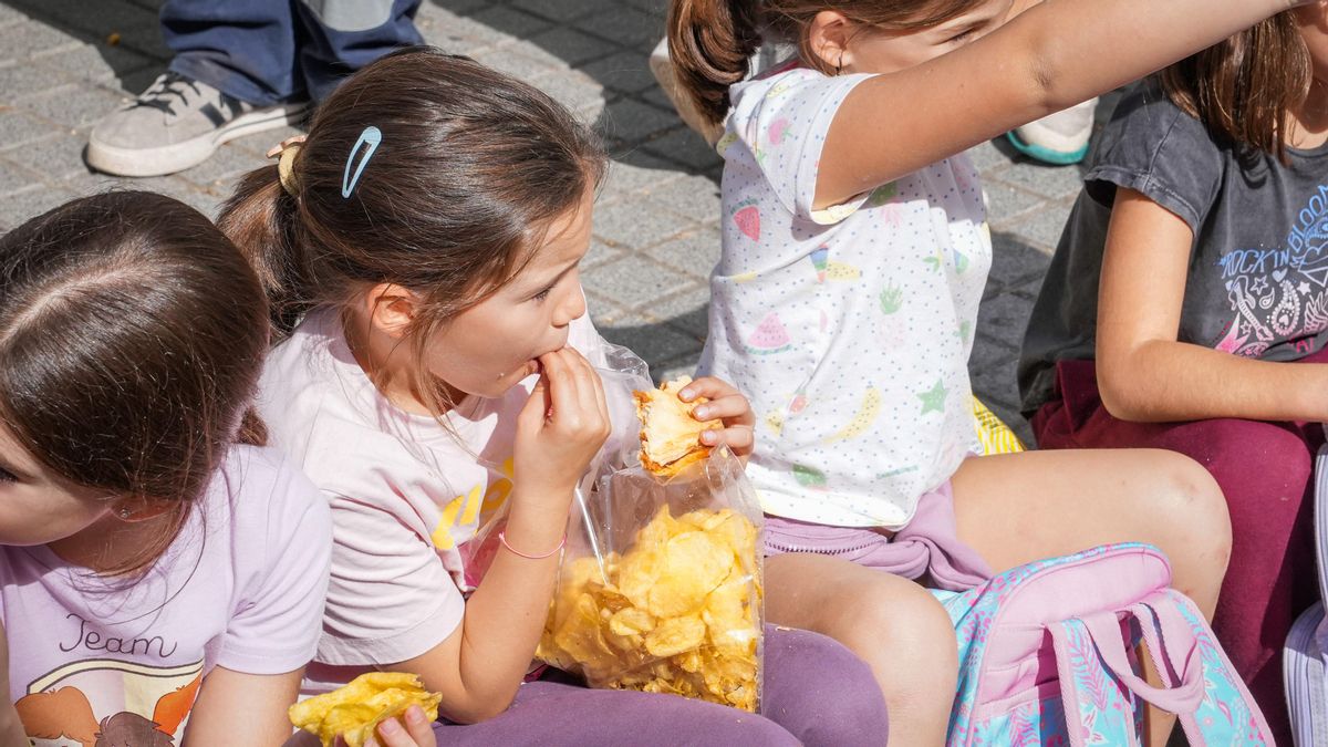Protesta por el comedor en el Colegio Pablo García Baena de Córdoba