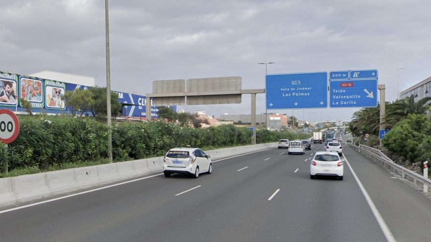 Un conductor kamikaze provoca un accidente en la autopista GC-1
