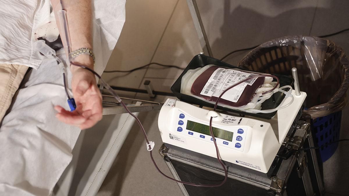 Llamamiento a donar sangre tras la caída de las reservas en verano en Andalucía