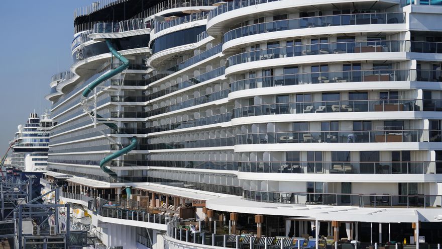 Catalunya permitirá subir hasta los 30 euros la tasa que pagan los cruceristas que hacen escala en Barcelona
