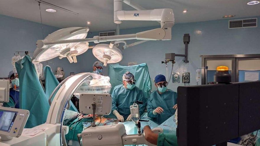 La sanidad extremeña suma 132.402 pacientes en lista de espera: suben en cirugía y pruebas, bajan en consultas