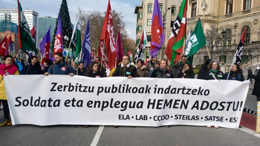 La segunda huelga de sector público vasco se deja notar en la calle, pero baja el seguimiento