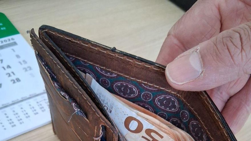 No es un vecino modélico: investigado en Güímar tras quedarse con una cartera y hacer compras con la tarjeta