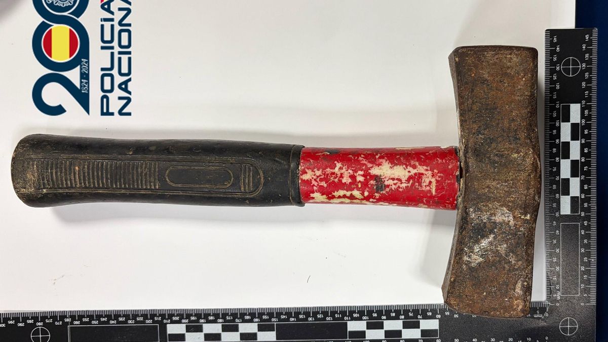 Detenido tras amenazar con un martillo en plena calle a los vecinos del barrio de San Cristóbal
