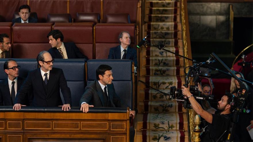 Así luce Álvaro Morte como Adolfo Suárez en la nueva serie de Movistar+, que desvela y muestra a su reparto