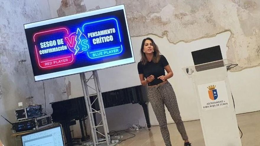 La Gata de Schrödinger en 'Planeta Fake': "Es realmente complicado acceder a la verdad porque en internet todo está sesgado"