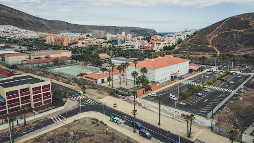 Dos años conflictivos en el IES Los Cristianos acaban  con la directora suspendida y un éxodo de profesores