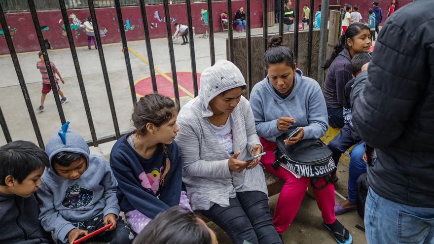 Migrantes acaparan albergues en Tijuana tras una semana del término del Título 42
