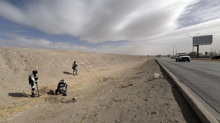 Guardia Nacional de México excava en la frontera con EEUU en busca de túneles clandestinos