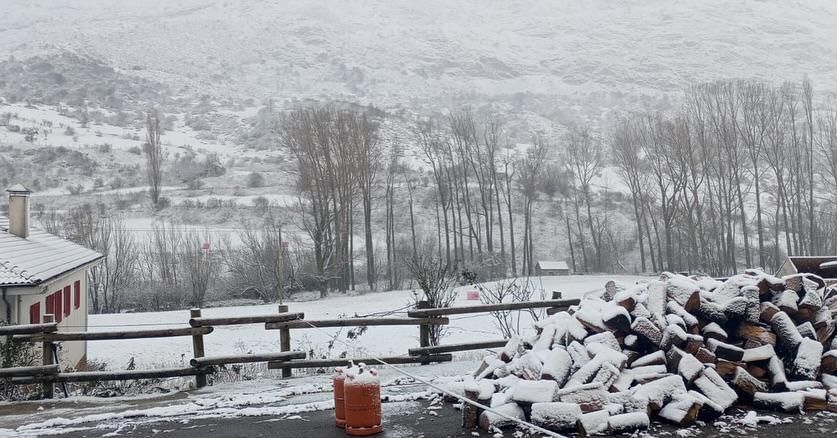 Ya parece invierno en la localidad de Maraña.