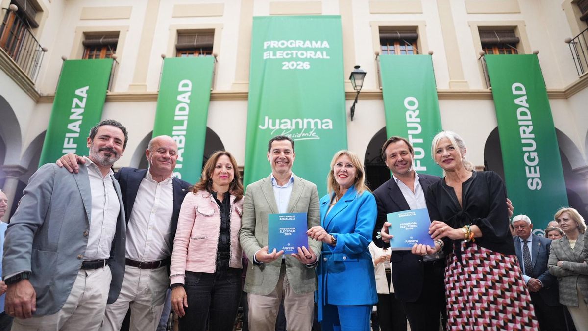 Moreno imputa el "daño" de las listas de espera sanitaria en Andalucía a la huelga de médicos contra el Ministerio de Sanidad