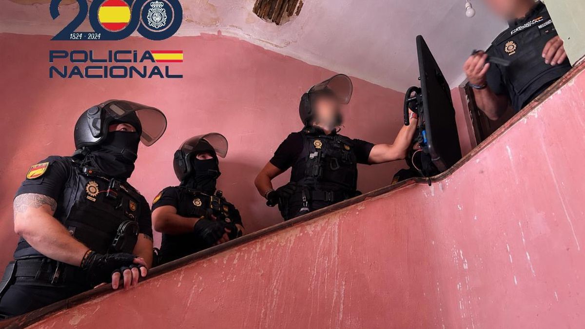 Un hombre retiene a dos personas durante horas en una vivienda de Logroño