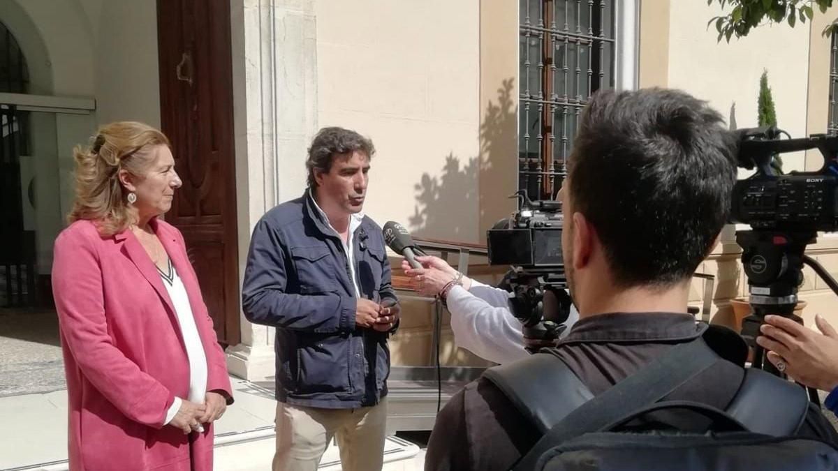 Coca (Vox) afirma que su formación está "sola en la defensa de los agricultores"
