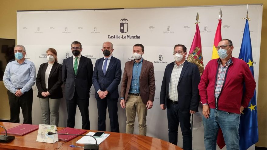 Firma del convenio para desarrollar el proyecto 'Vivero Histórico' en Toledo