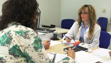 La Comunidad de Madrid recorta desde enero el horario de las citas médicas en 14 centros de salud