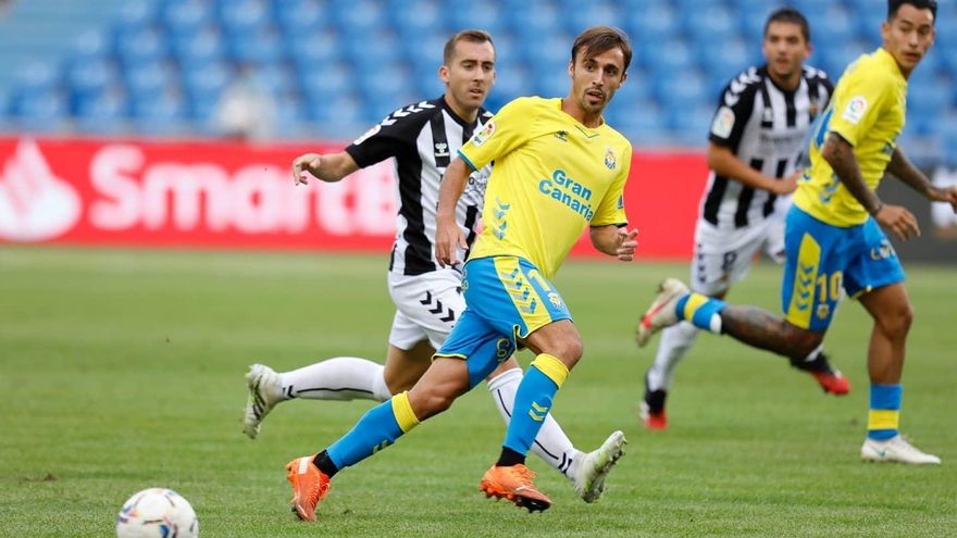 Las Palmas prolonga su buen momento con otro triunfo