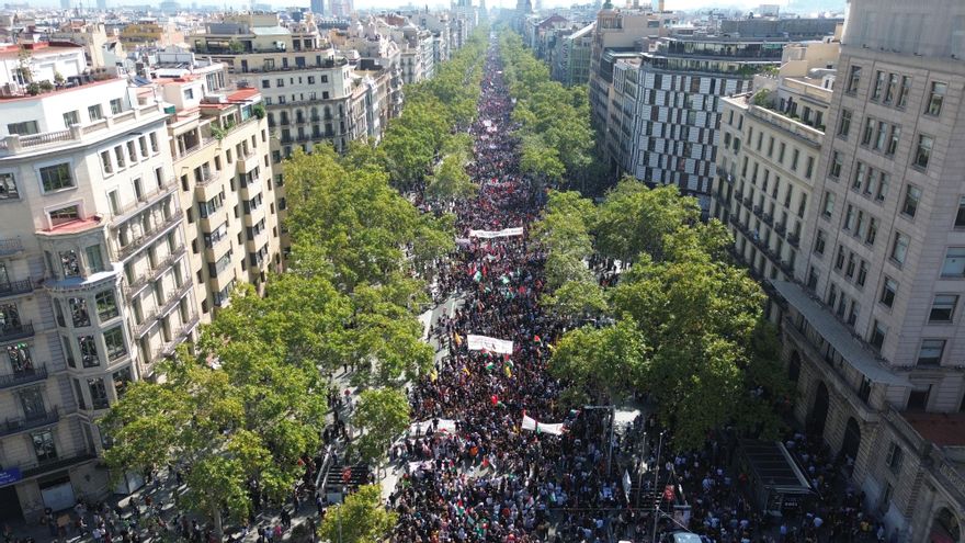 Barcelona se vuelca con Gaza: más de 70.000 personas toman las calles para exigir el “fin del genocidio”