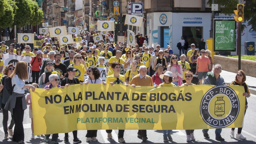 Vecinos de Molina y San Javier (Murcia) protestan contra las plantas de biogás