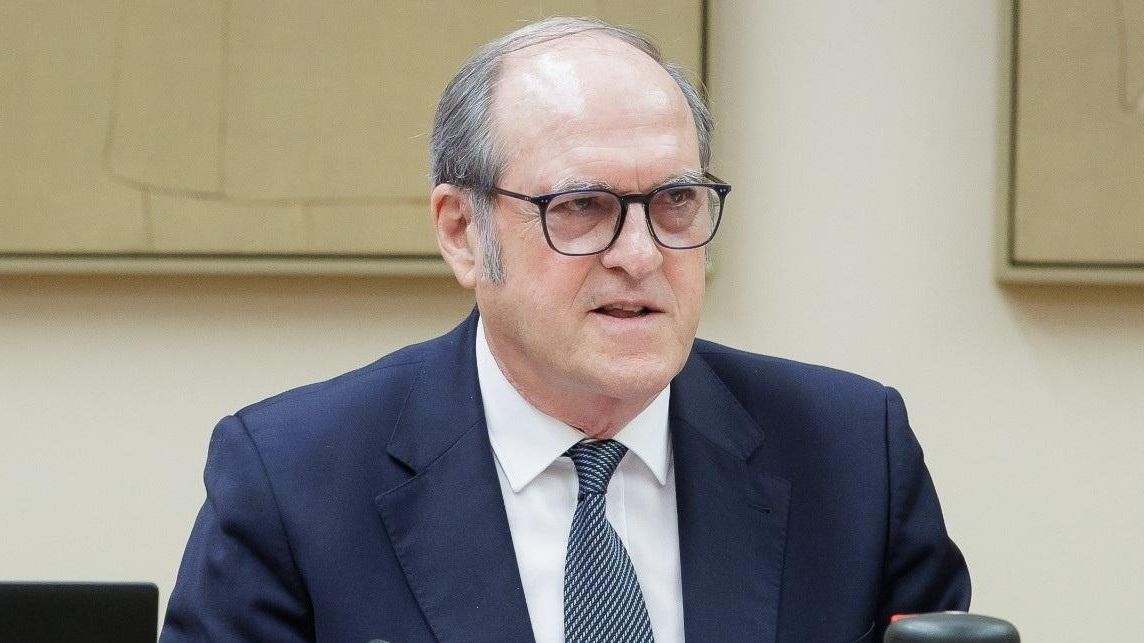 El Defensor del Pueblo abre investigación sobre las redes sociales tras el intento de suicidio de una menor