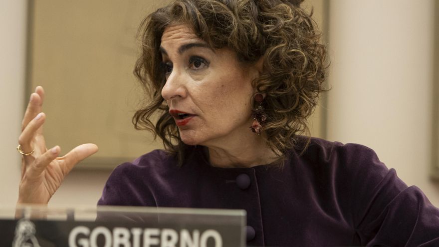 Montero reunirá a las comunidades en febrero para abordar la reforma de la financiación tras las presiones de los territorios peor parados